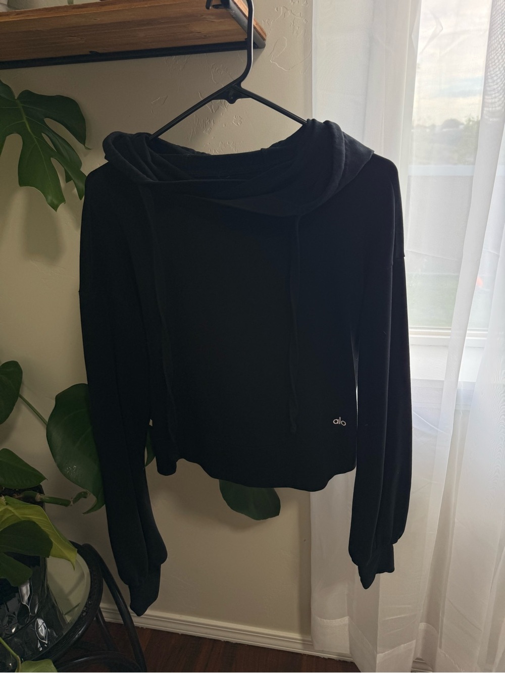 ALO Yoga Black Pullover Hoodie